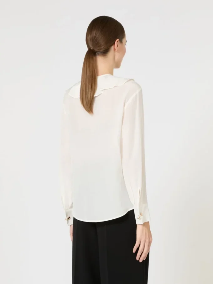 Silkebluse med volanger, silke