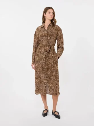 Skjortekjole i trykt silkecrepe de chine, kamel