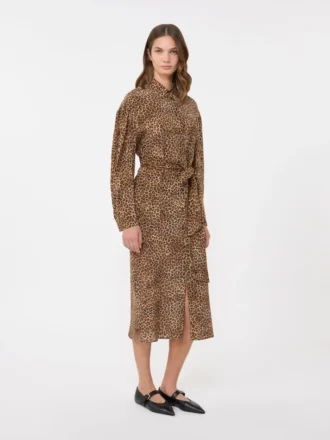 Skjortekjole i trykt silkecrepe de chine, kamel