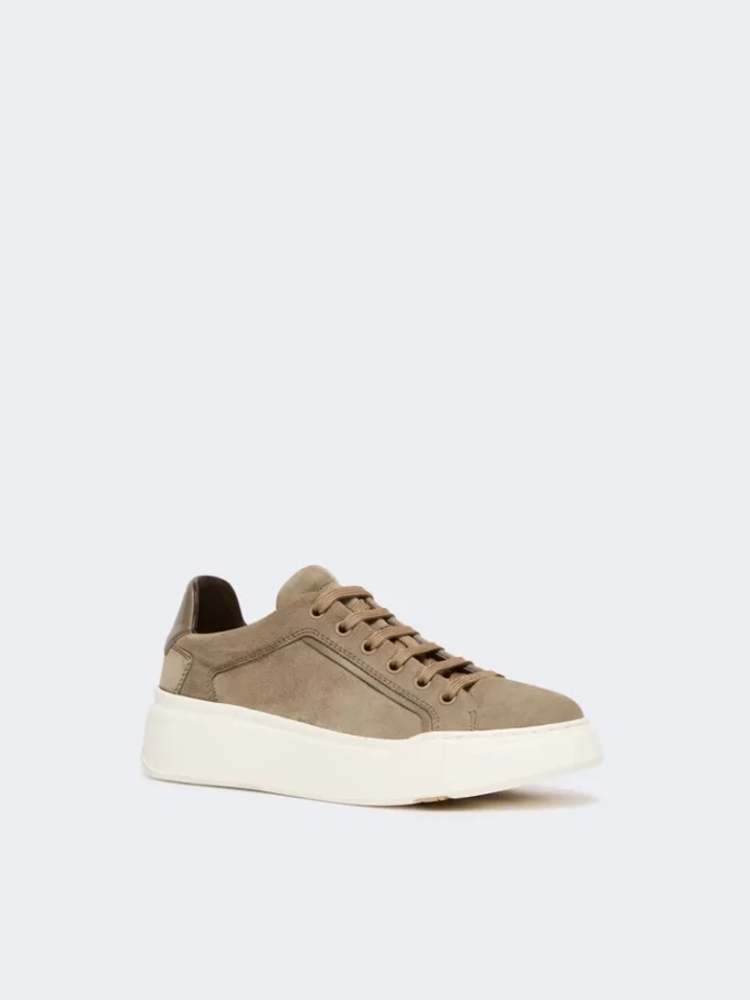 Sneakers i semsket skinn, mud