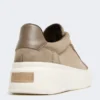 Sneakers i semsket skinn, mud