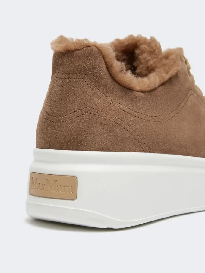 Sneakers i semsket skinn og teddy-stoff, hasselnøttbrun