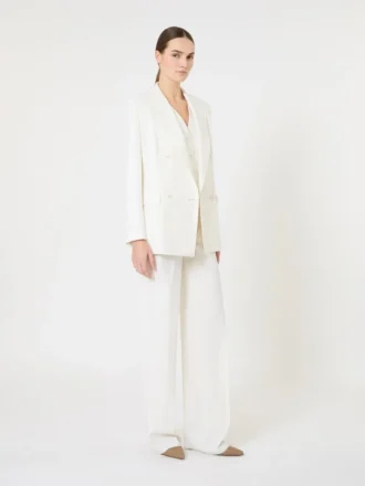 Tettsittende blazer i ullkrepp, hvit