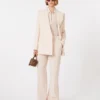 Tettsittende blazer i ullkrepp, rosa