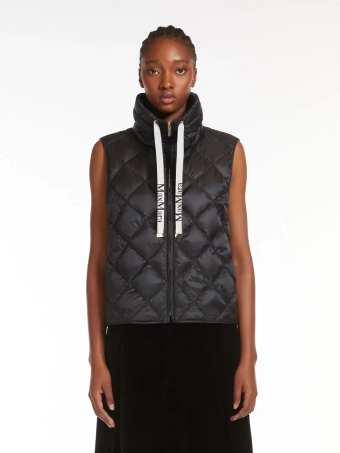 Vannavvisende nylon-canvas-vest, svart Vannavvisende nylon-canvas-vest, svart