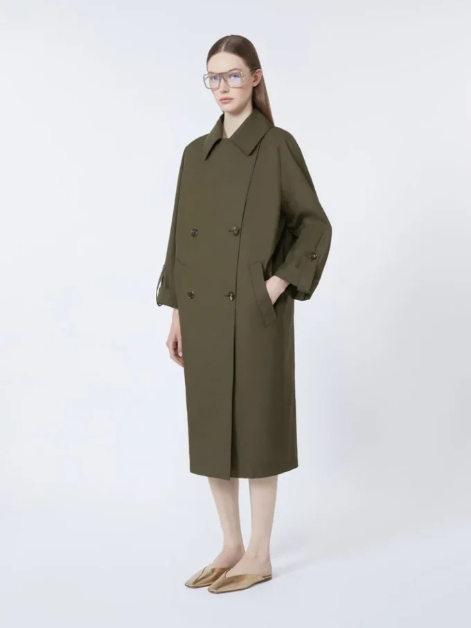 Vannavvisende trenchcoat i twill med belte, grønn Vannavvisende trenchcoat i twill med belte, grønn
