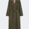 Vannavvisende trenchcoat i twill med belte, grønn Vannavvisende trenchcoat i twill med belte, grønn