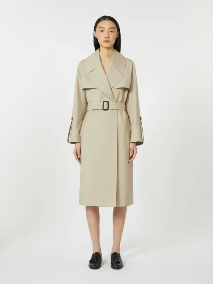 Vannavvisende trenchcoat i twill med belte, sand Vannavvisende trenchcoat i twill med belte, sand