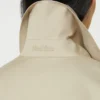 Vannavvisende trenchcoat i twill med belte, sand Vannavvisende trenchcoat i twill med belte, sand