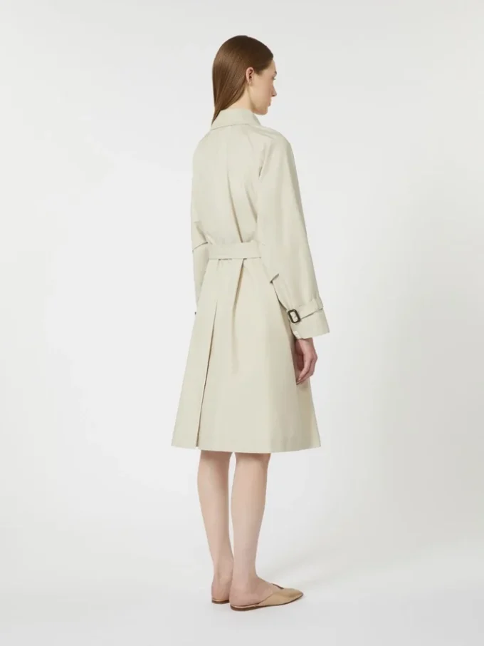 Vannavvisende trenchcoat i twill med dobbeltspent, natur