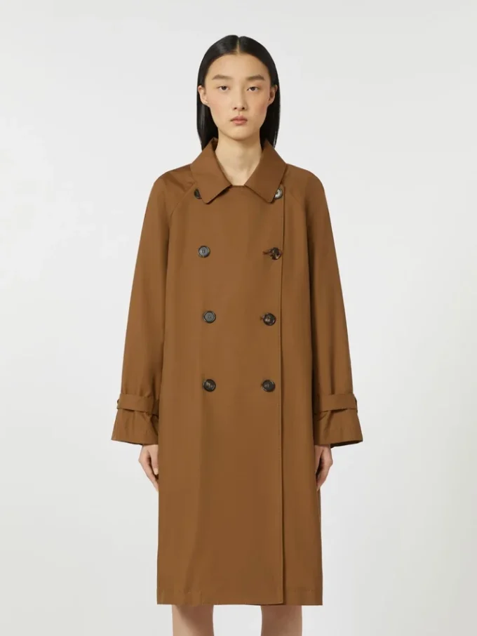 Vannavvisende trenchcoat i twill med dobbeltspent, tobakk