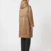 Vannavvisende, vattert parkas i kanvas, kamel