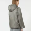 Vattert, vannavvisende jakke med hette i kanvas, mellomgrå