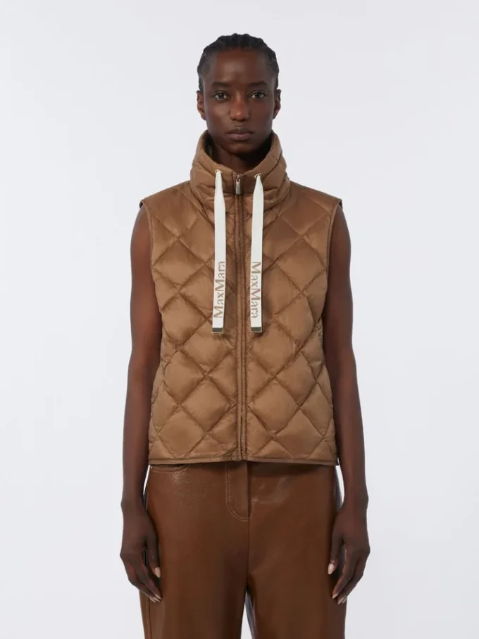Vattert, vannavvisende nylon-canvas-vest, karamell Vattert, vannavvisende nylon-canvas-vest, karamell