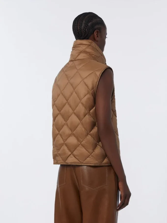 Vattert, vannavvisende nylon-canvas-vest, karamell Vattert, vannavvisende nylon-canvas-vest, karamell