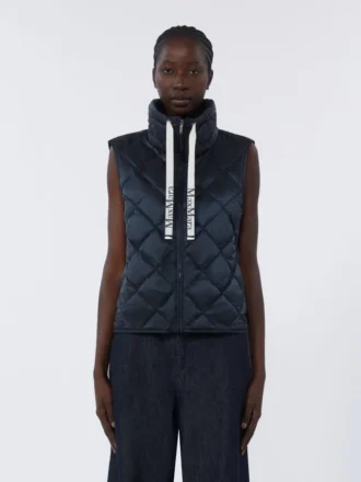 Vattert, vannavvisende nylon-canvas-vest, midnattsblå