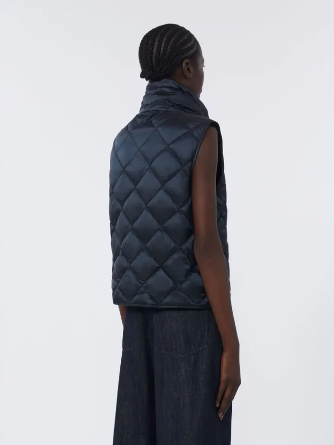 Vattert, vannavvisende nylon-canvas-vest, midnattsblå