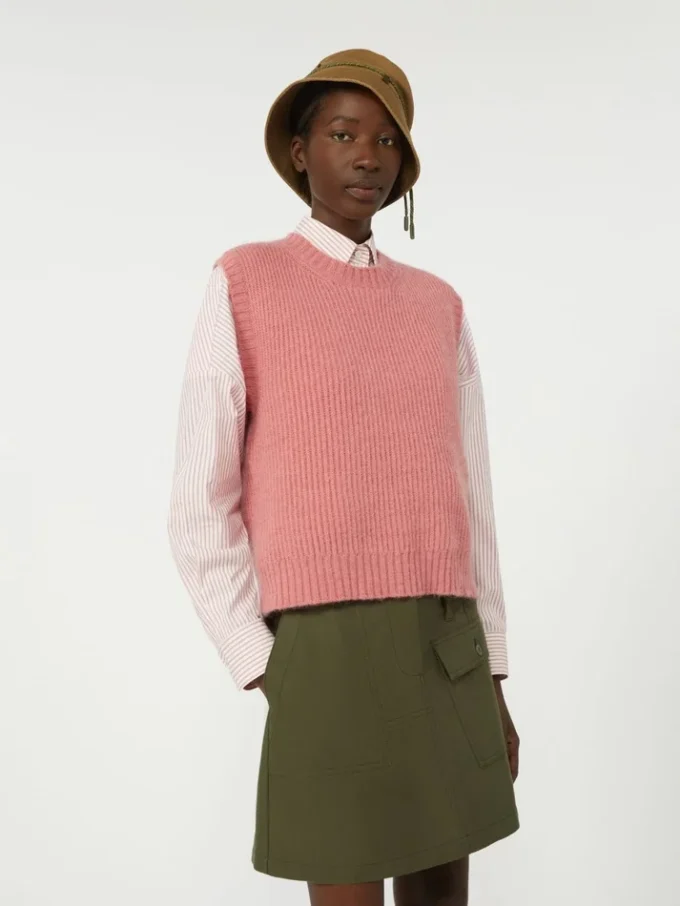 Vest i mohairblanding, antikkrosa